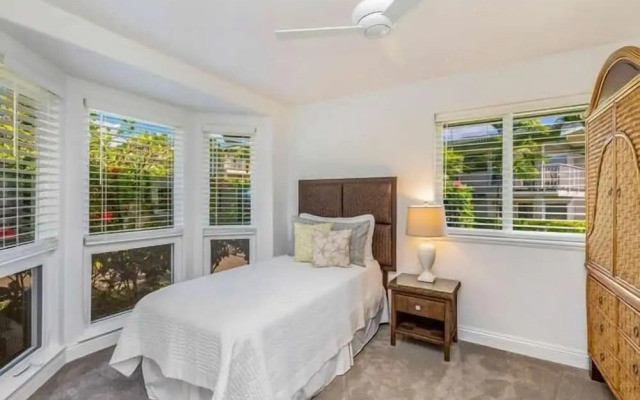 S Of Kamalii 43 3 Bedroom Condo by RedAwning