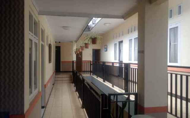 Naratas Hotel