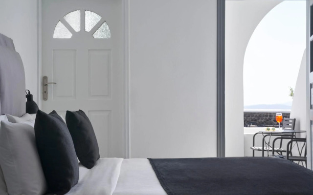 Mr and Mrs White Oia – Santorini