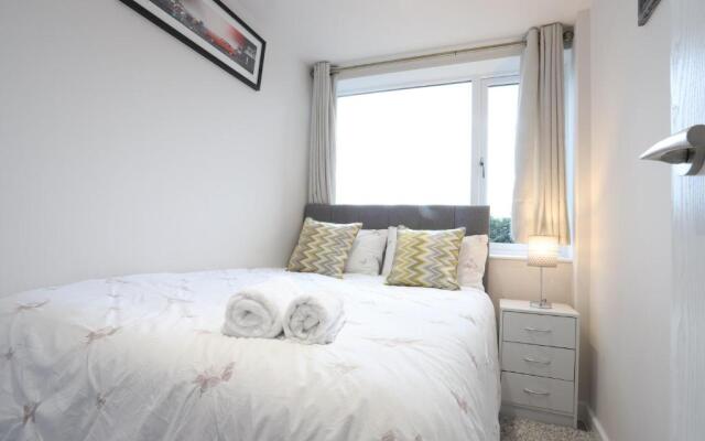 Birmingham Necairport Interchange Shortstay Homebase