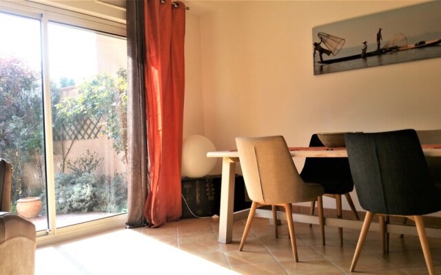 Art Deal Saint Simon