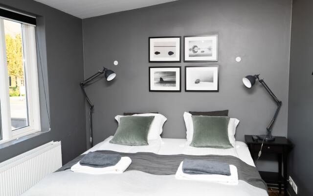 SKYR Guesthouse