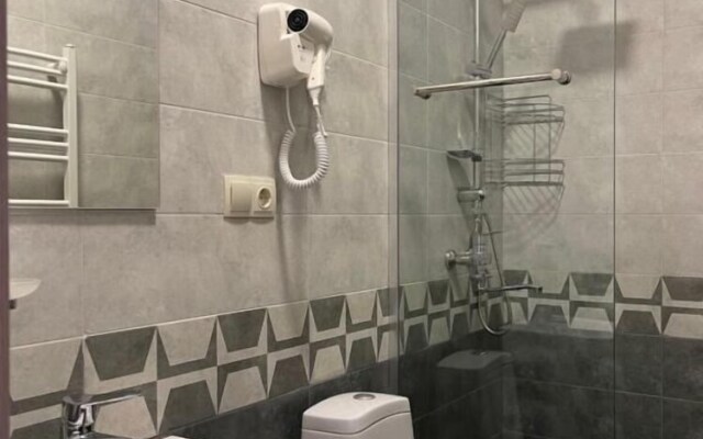 ул. Симона Чиковани, 16