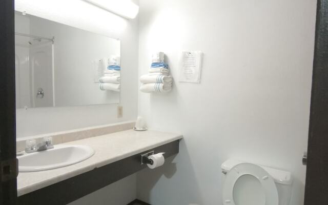 Cozy Corner Motel & Restaurant