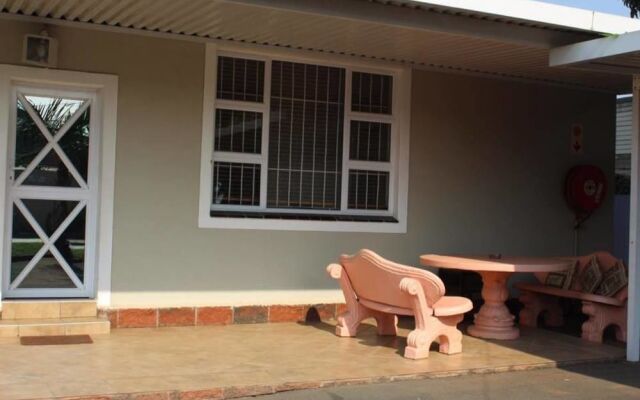 Lodge L'Veeze