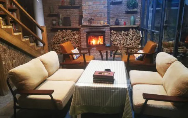 Yunshe Puju Guesthouse