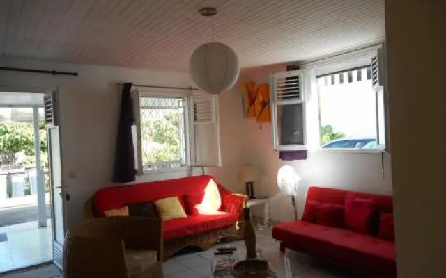 Appartement Vue Jardin Fleuri