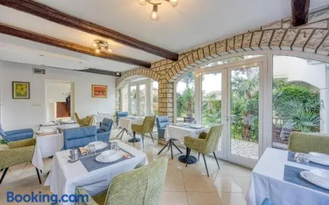 Villa Ladavac B&B