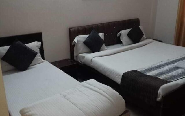 Hotel Golden Nest
