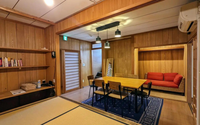 Yuzan apartment Sanjo