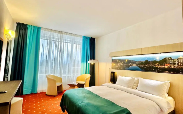 Atrium Panoramic Hotel & Spa