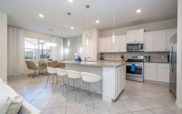 7392 Luxury Family Home 5BD Near Disney