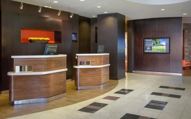Courtyard Paramus