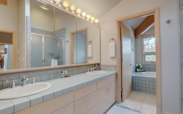 3 Mulligan-On Golf Crse-4BR/3BA