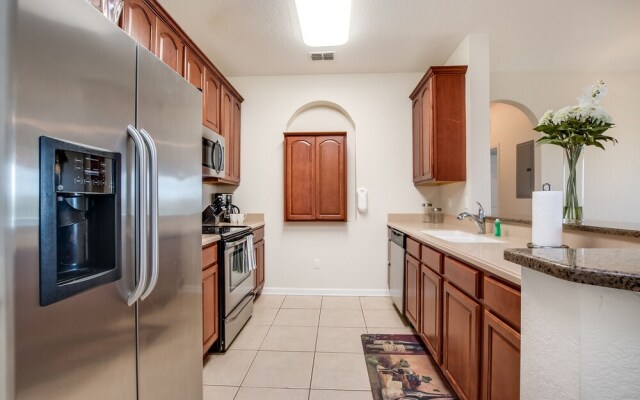 Cozy Condo W/private Balcony & Free Resort Access