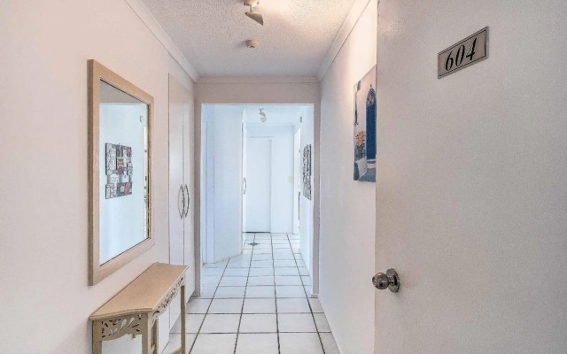 Baronnet Apartments