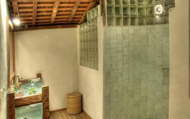 Villa Alir