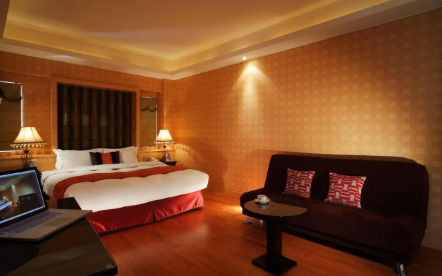 Seasons Boutique Motel