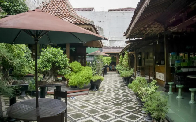 Kota Kembang by RedDoorz