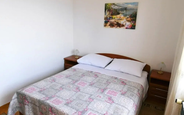Scenic Retreat Rooms and Family Apartment