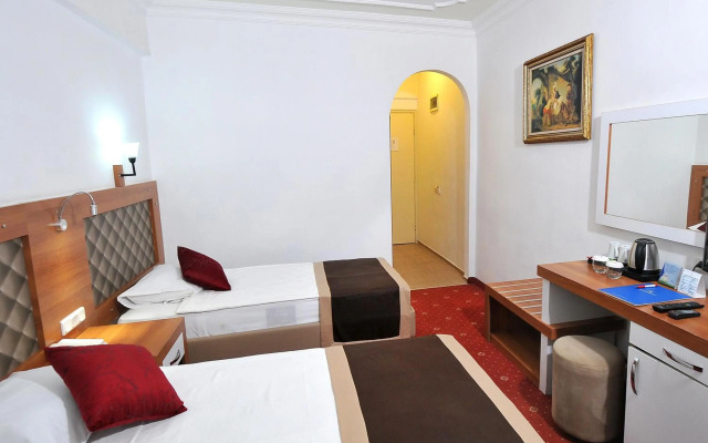 Ramira Beach Hotel