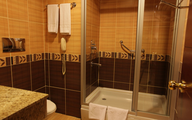 Nova Plaza Orion Hotel