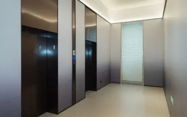 JI Hotel (Ningbo Dongbu Xincheng Banji Baihuo)