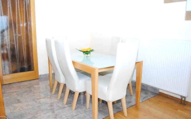 Apartment With 3 Bedrooms in Sarajevo, With Wifi Near the Slopes