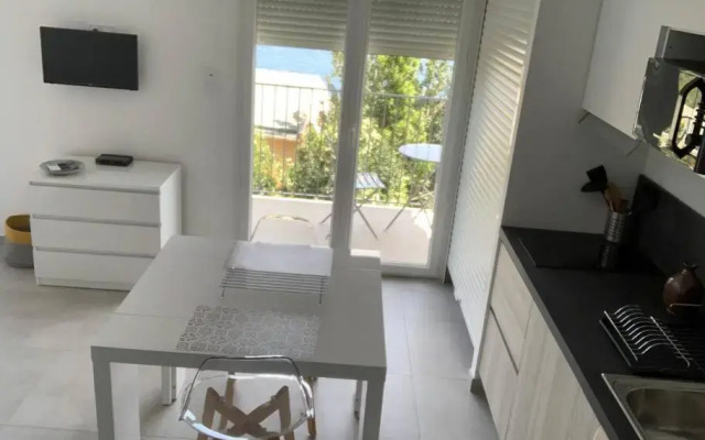 Studio au coeur du village de Poretto