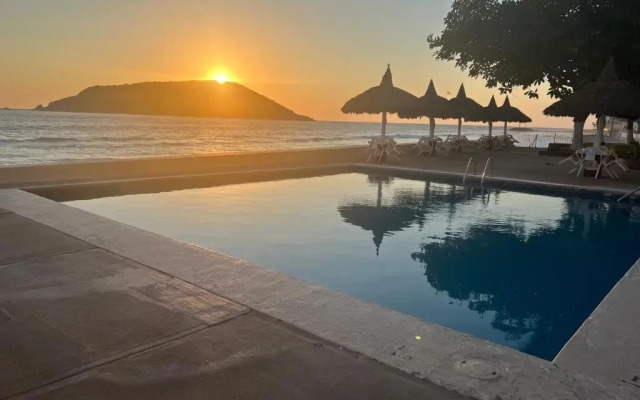Condo Islas del Sol