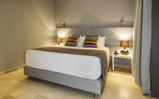 OZ Hotel