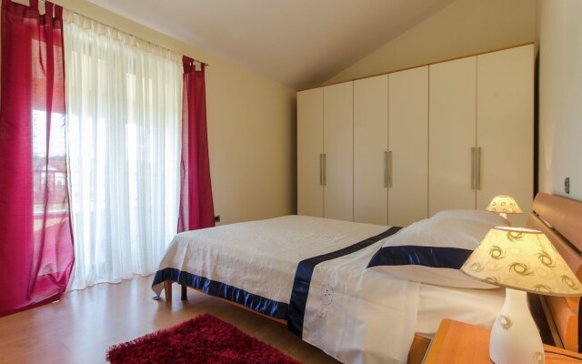 Comfortable Holiday Home in Rovinj with Private Pool