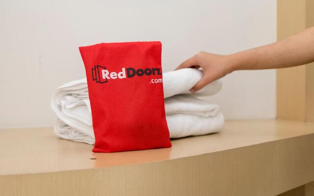 RedDoorz near Mall SKA Pekanbaru