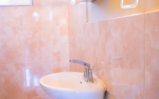 Drax Hall Manor Country Club Studio