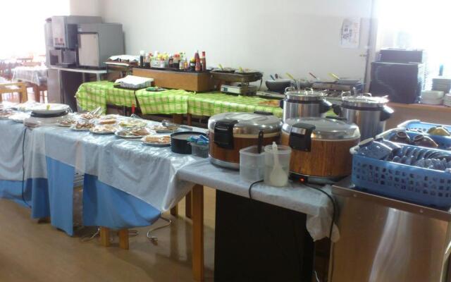 Business Hotel Plum Field