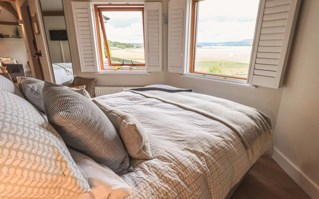 Oversands Cottage
