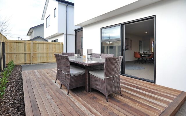 Parlane Apartments