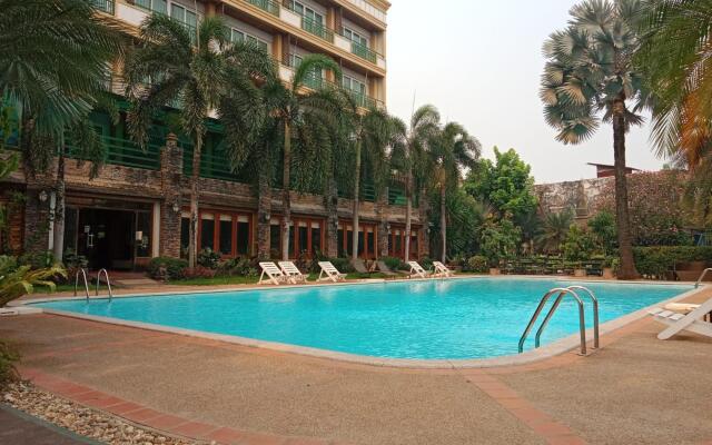 Leuxay Hotel