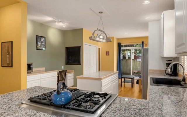Seattle Vacation Home: The Vineyard