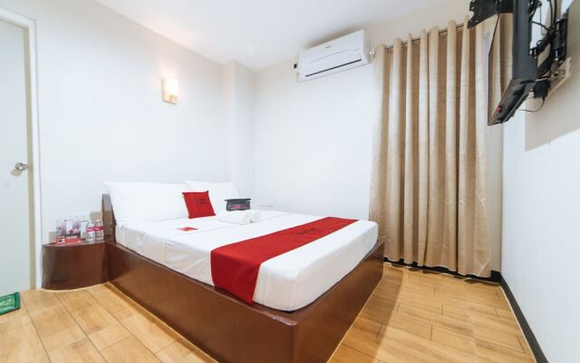 RedDoorz @ Rosario Street Bacolod