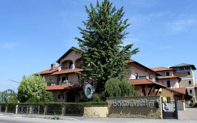 Scià on Martin