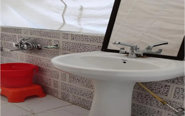 TIH Desert Oasis Camp - Hunder