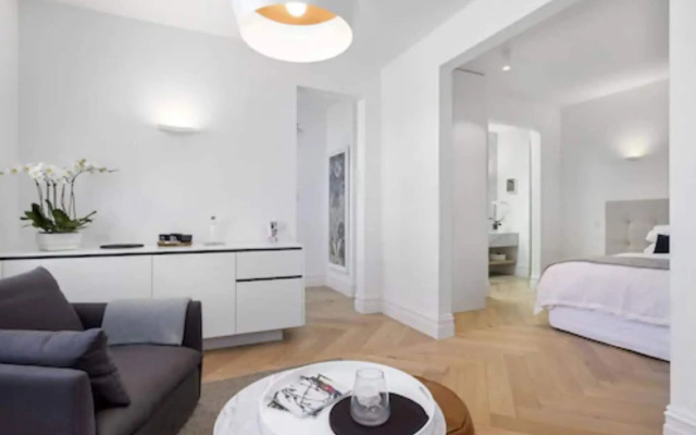 Sullivans Cove Apartments