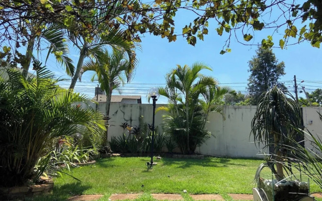 Casa Ampla piscina para ate 16 hospede
