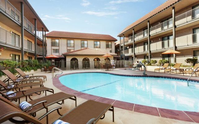 Embassy Suites Lompoc Central Coast