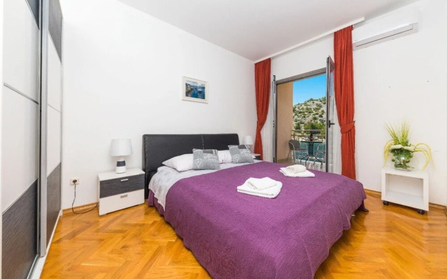 Silva - With Pool and Great View - H