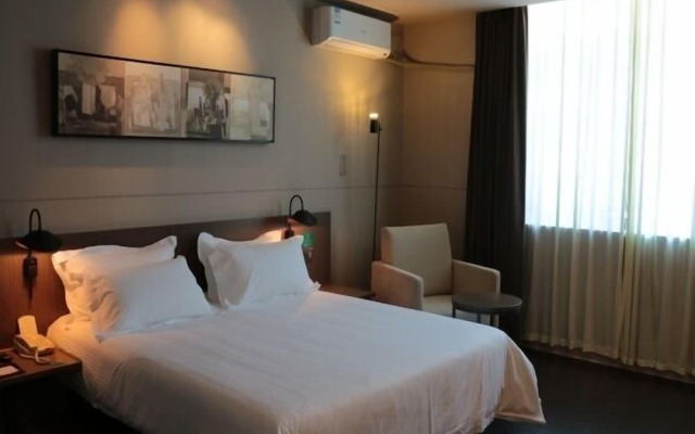Jinjiang Inn Naning Chaoyang Square Renmin Park