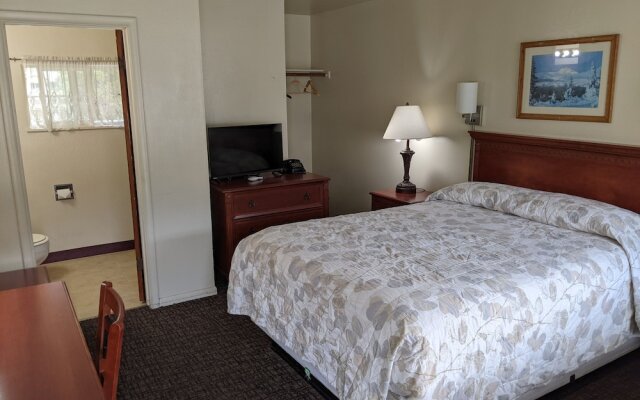 Hi-Lo Motel, Cafe and RV Park Mount Shasta Area