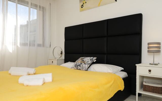 Mesdemoiselles 5 Stars Holiday House