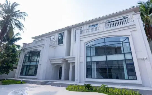 Shijian Bieyuan (Yalong Bay Bohoucun Branch)